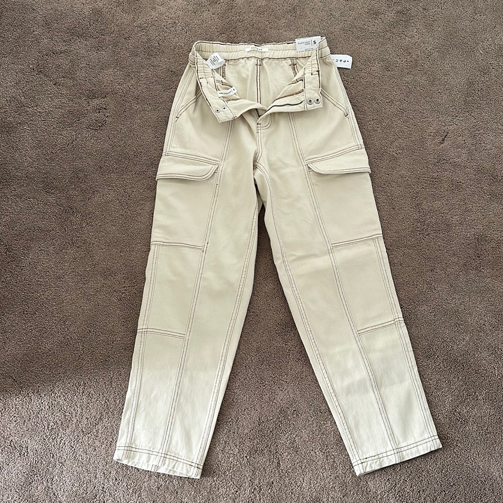 Elastic waist cargo
